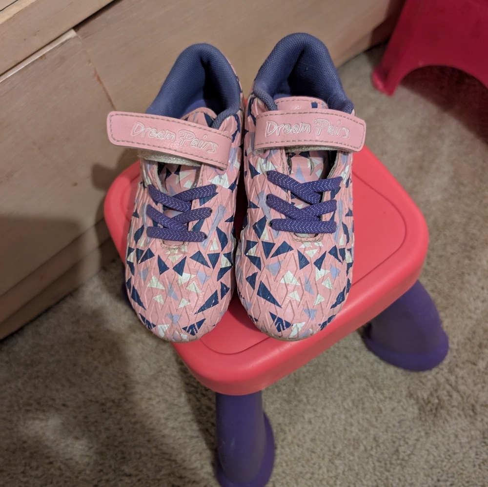 Dream Pairs Kids' Pink and Blue Patterned Sneakers